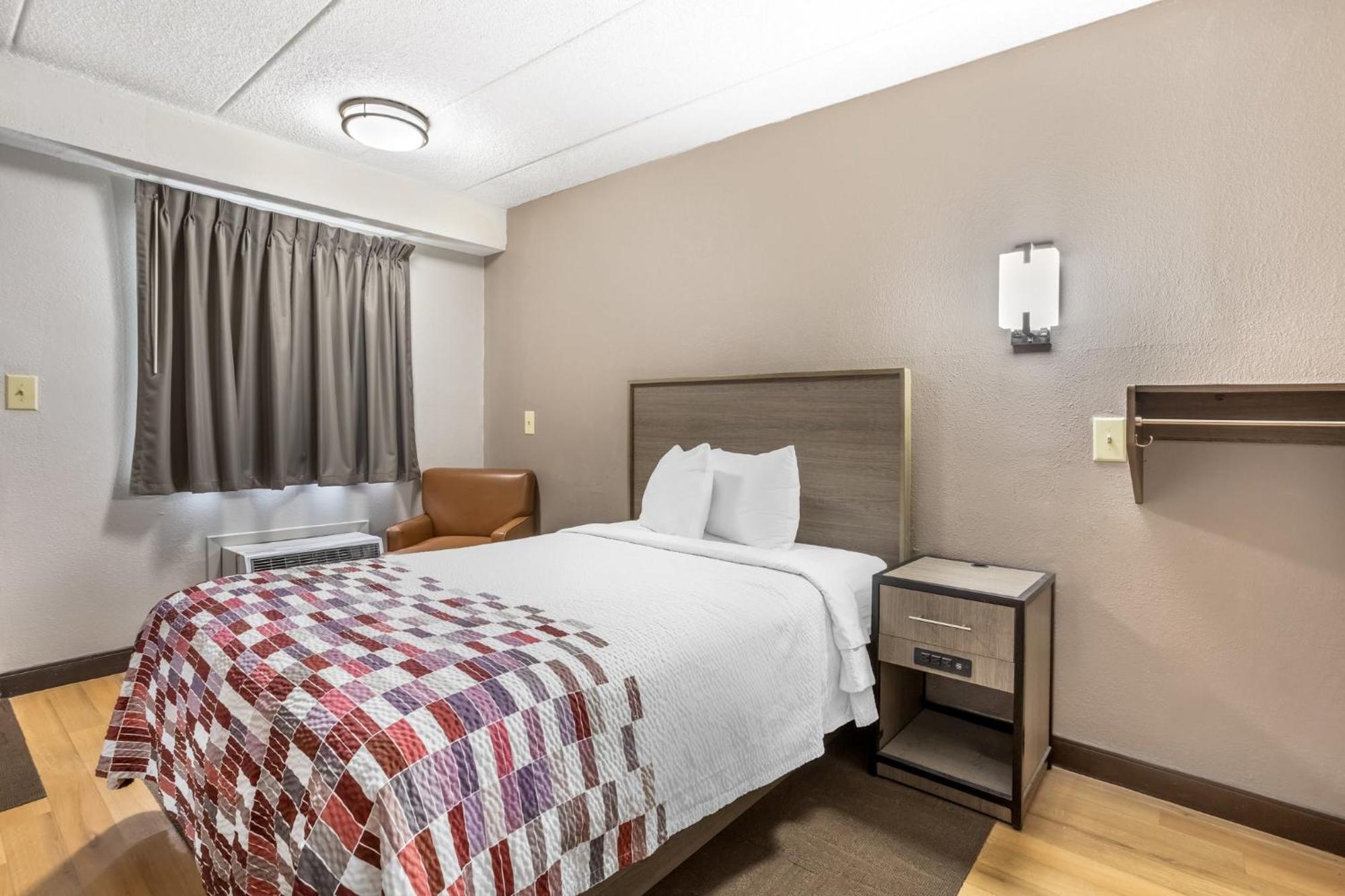 Red Roof Inn Tinton Falls-Jersey Shore Екстериор снимка